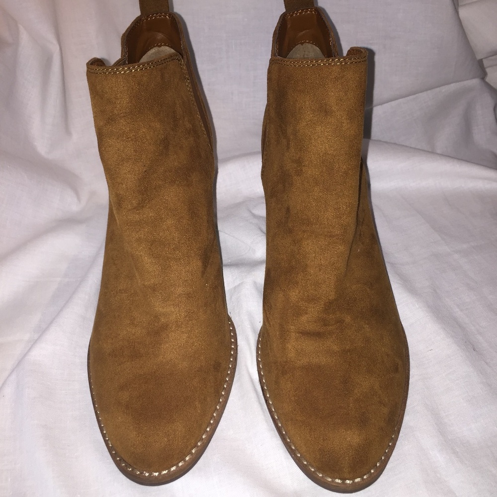 DV8 Dolce Vita Suede Ankle Boots/Booties